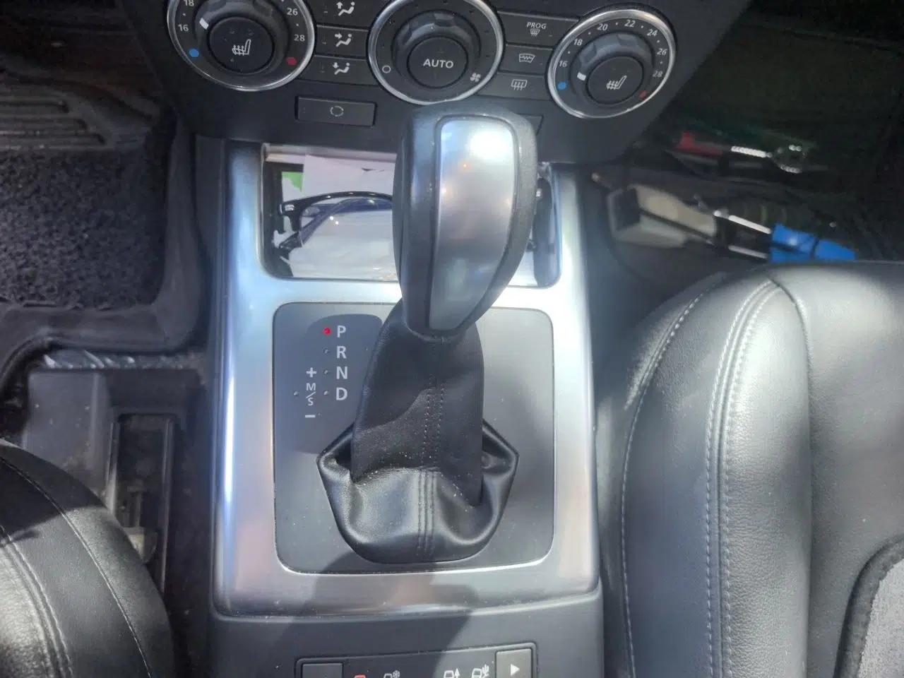 Land Rover Freelander 2 2014 2.2T SD4 SE Diesel Edition — миниатюра 11