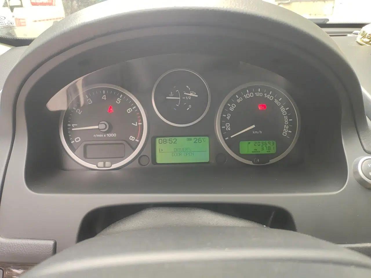 Land Rover Freelander 2 2012 2.0T Si4 SE Gasoline Version — миниатюра 11