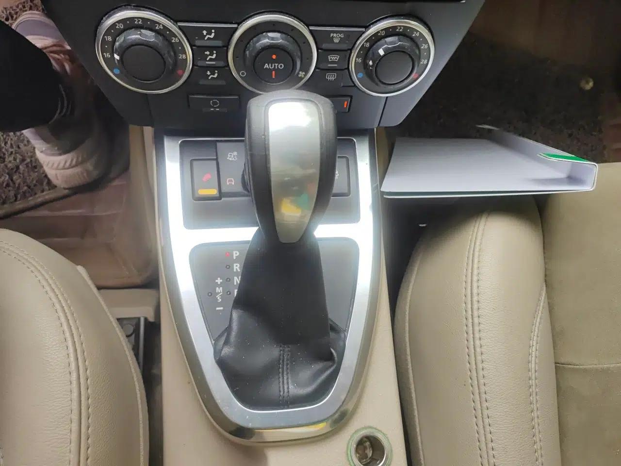 Land Rover Freelander 2 2012 2.0T Si4 SE Gasoline Version — миниатюра 14