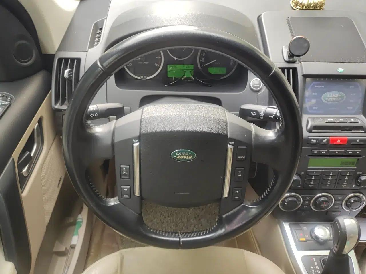 Land Rover Freelander 2 2012 2.0T Si4 SE Gasoline Version — миниатюра 10