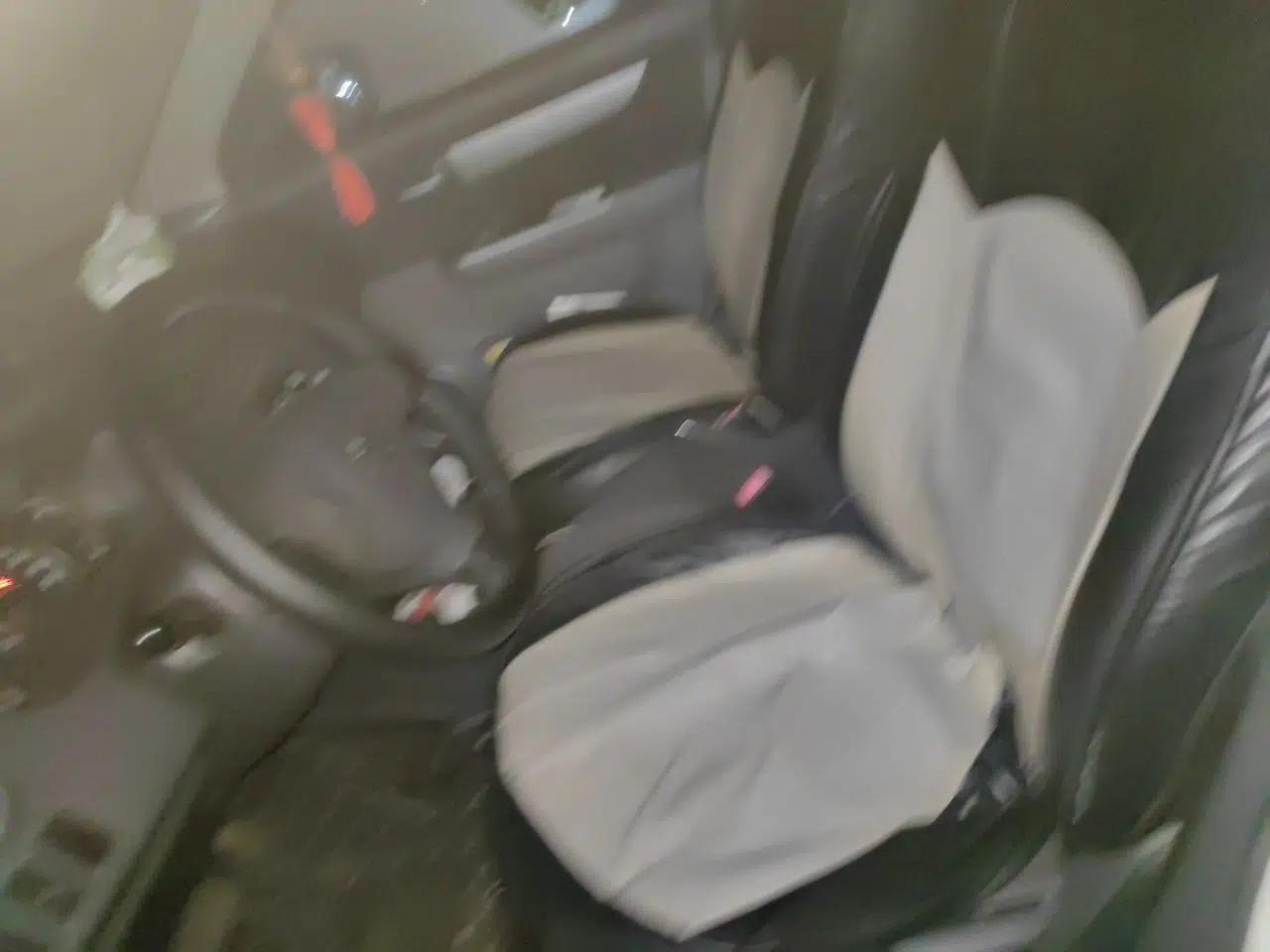 Suzuki Swift 2014 1.5L Automatic Fashion Edition — миниатюра 15