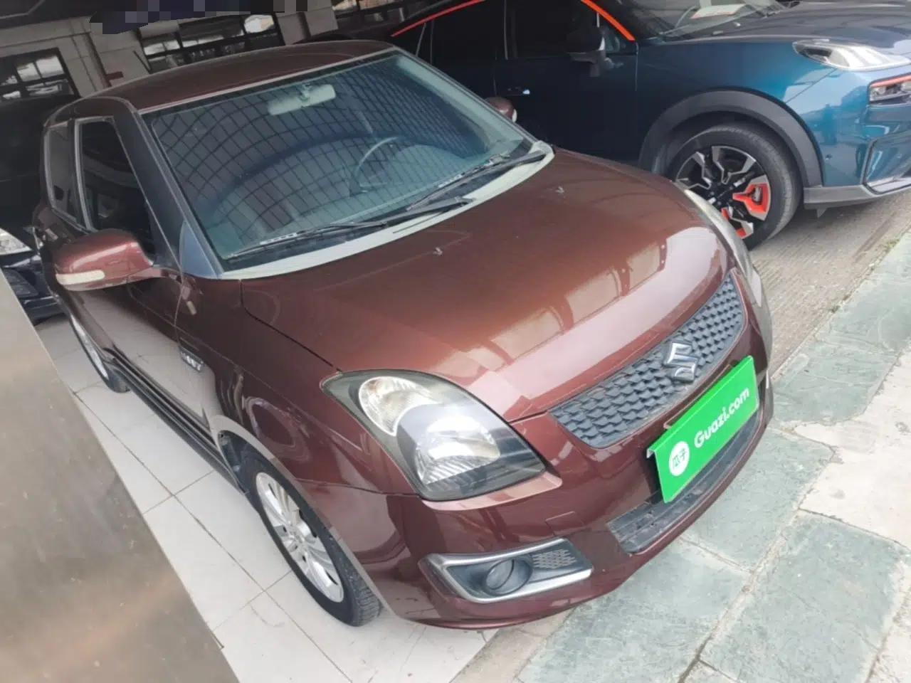 Suzuki Swift 2014 1.5L Automatic Fashion Edition — миниатюра 3