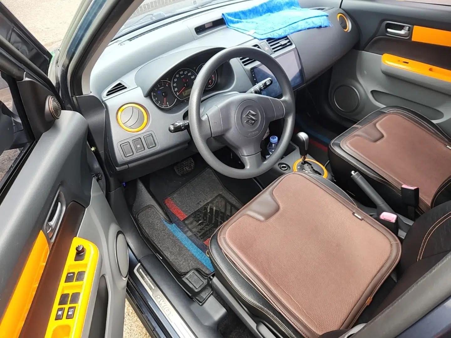 Suzuki Swift 2016 1.5L Automatic Fashionable Coolplay Edition — миниатюра 18