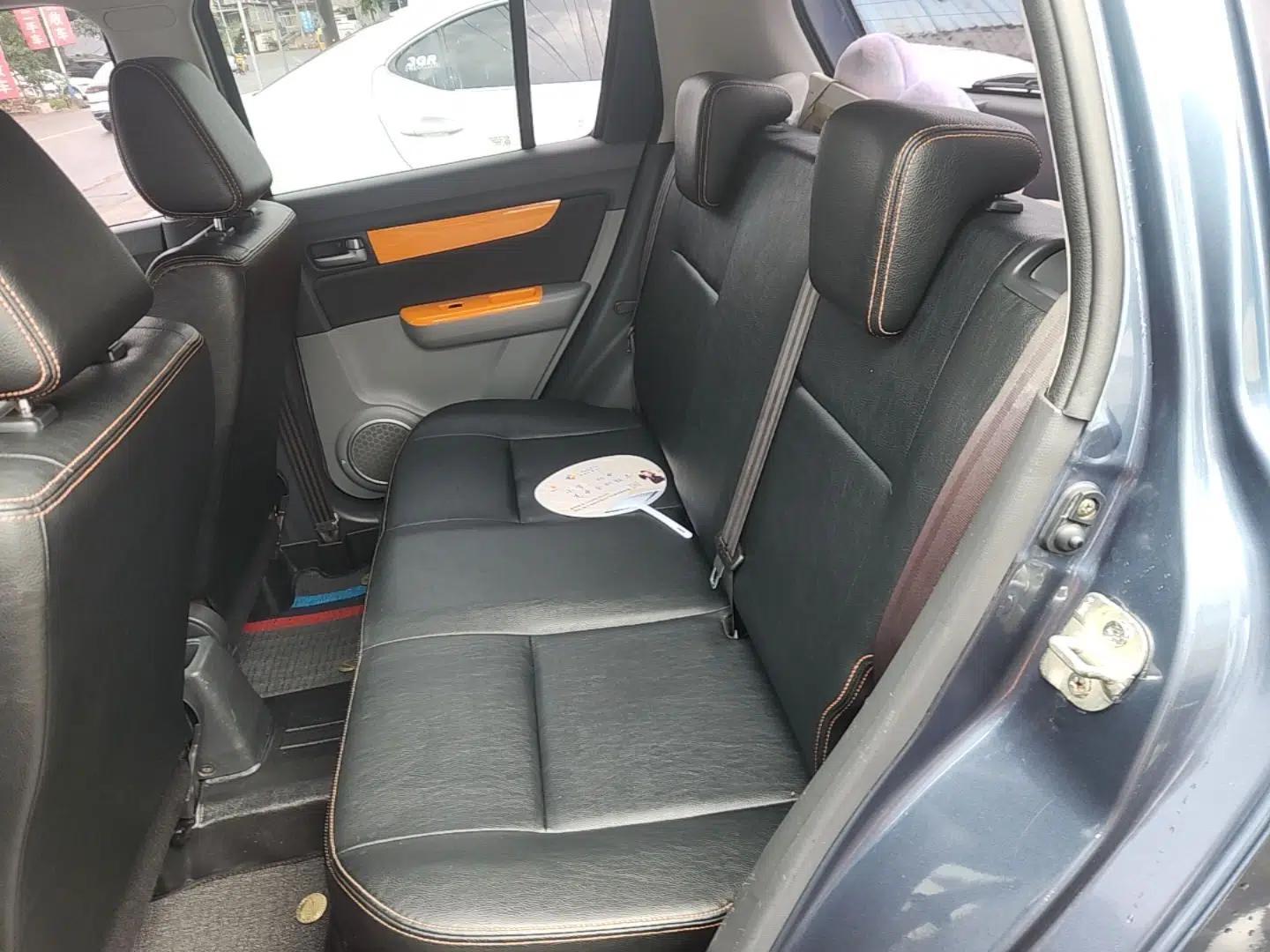 Suzuki Swift 2016 1.5L Automatic Fashionable Coolplay Edition — миниатюра 20