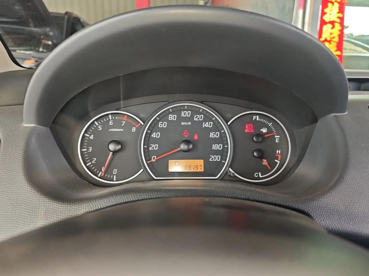 Suzuki Swift 2015 1.5L Automatic Limited Edition — миниатюра 22