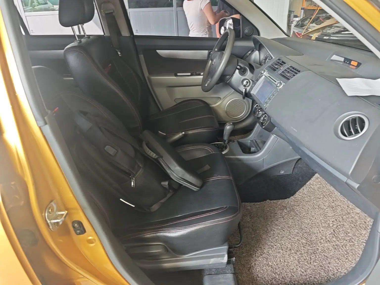 Suzuki Swift 2015 1.5L Automatic Limited Edition — миниатюра 27