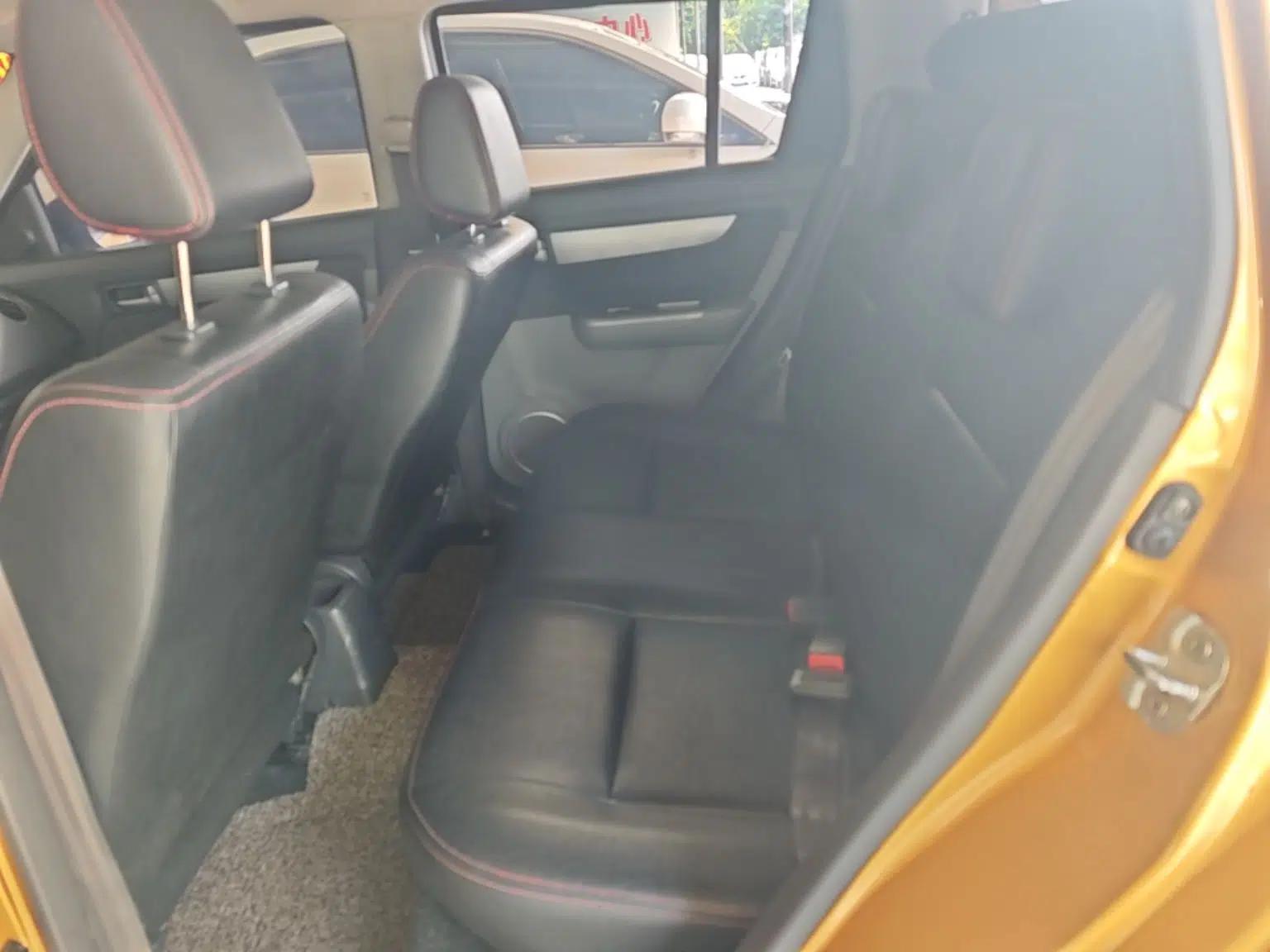 Suzuki Swift 2015 1.5L Automatic Limited Edition — миниатюра 28