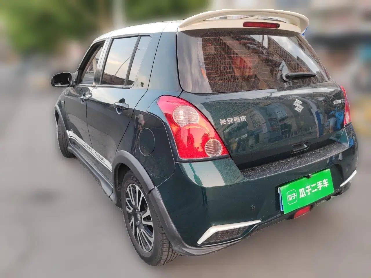 Suzuki Swift 2016 1.5L Automatic Fashionable Coolplay Edition — миниатюра 4