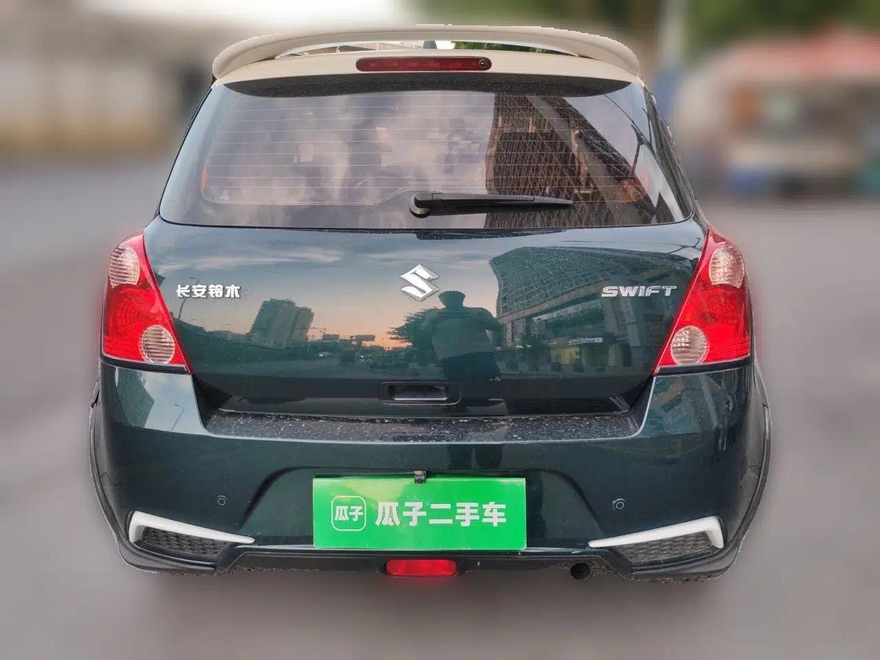 Suzuki Swift 2016 1.5L Automatic Fashionable Coolplay Edition — миниатюра 5