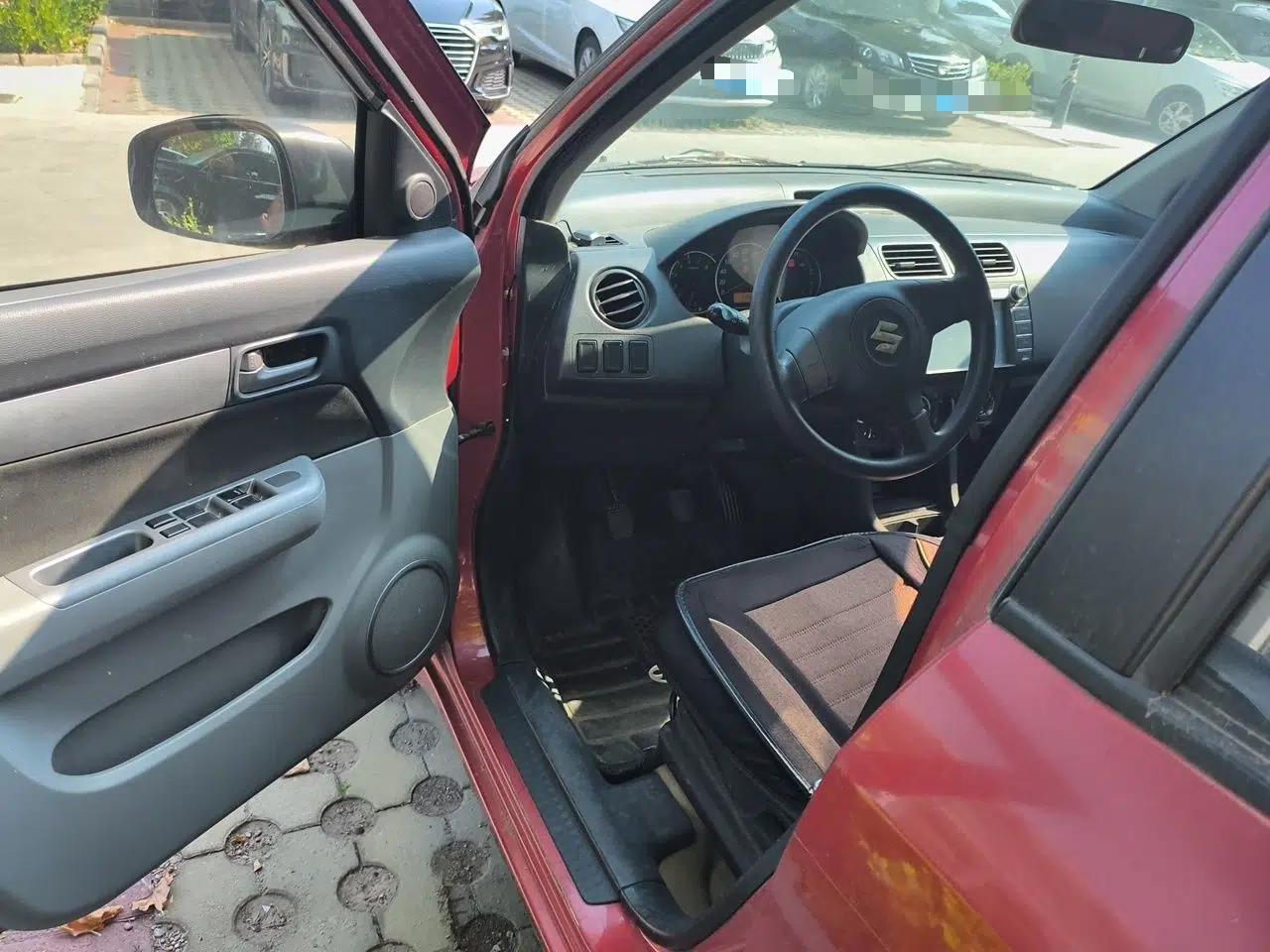 Suzuki Swift 2013 1.3L Manual Value Edition — миниатюра 16