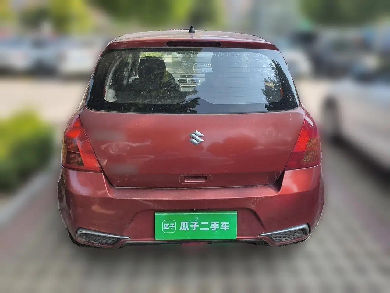Suzuki Swift 2013 1.3L Manual Value Edition — миниатюра 5