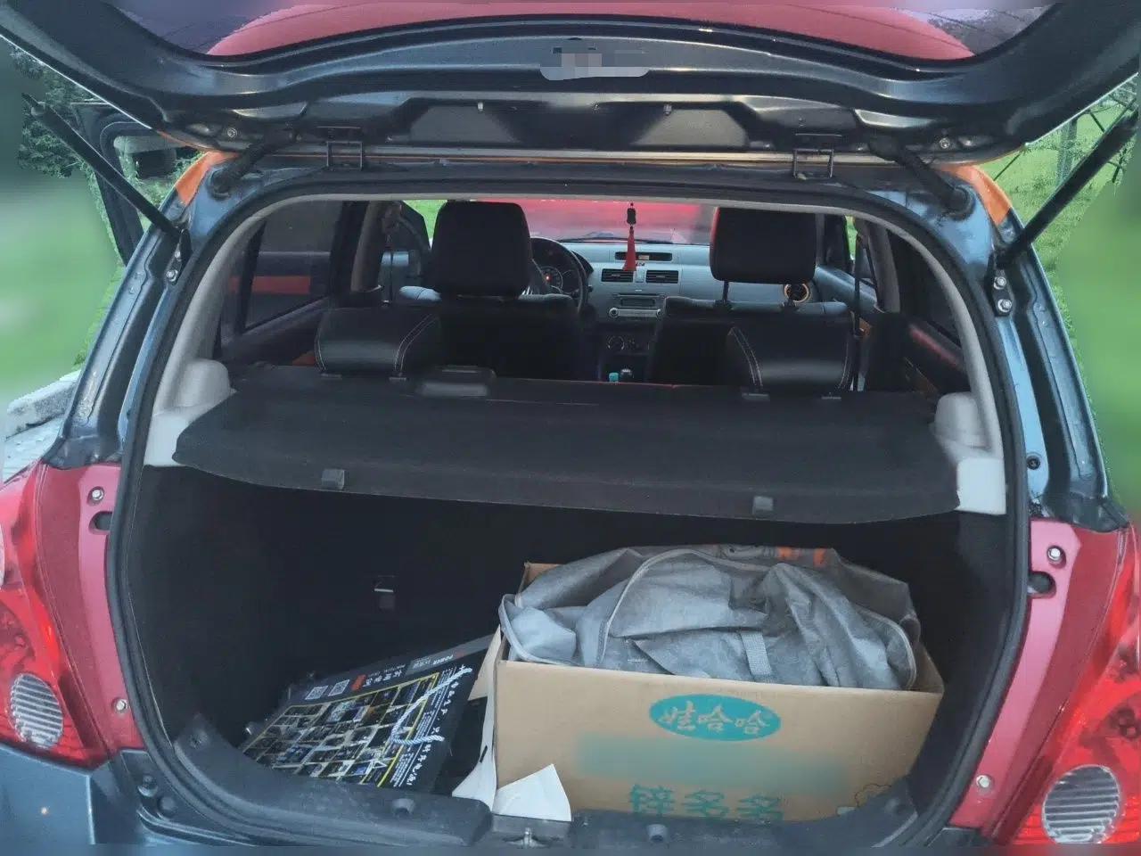 Suzuki Swift 2016 1.5L Manual Fashion Edition Cool Play Version — миниатюра 19