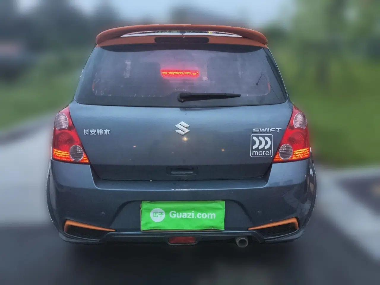 Suzuki Swift 2016 1.5L Manual Fashion Edition Cool Play Version — миниатюра 5