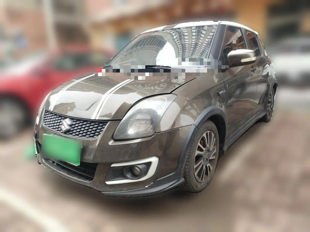 Suzuki Swift 2015 1.5L Automatic Limited Edition — миниатюра 1