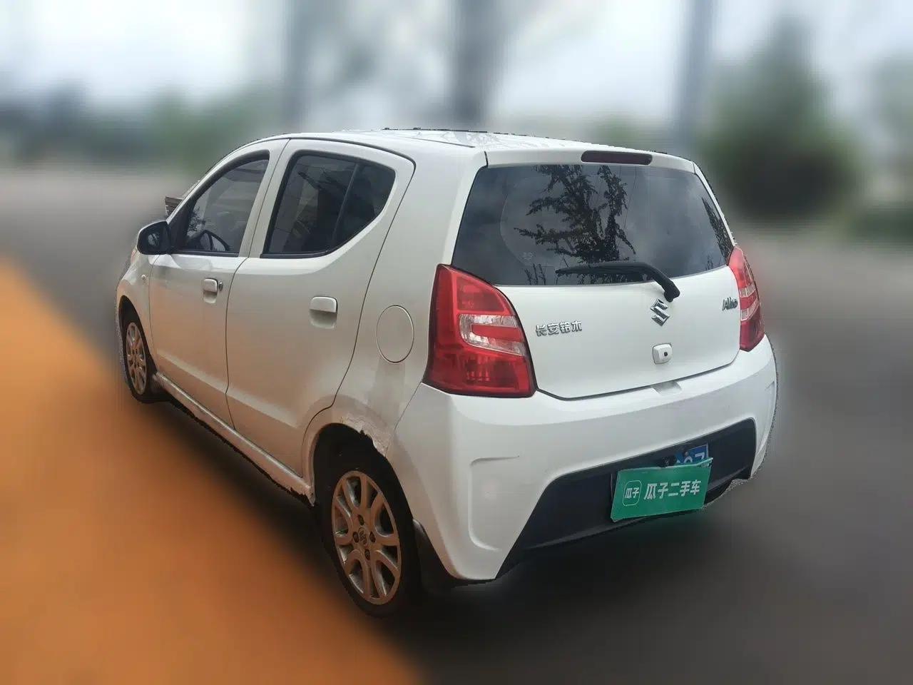 Suzuki Alto 2015 1.0L Manual Limited Edition — миниатюра 4