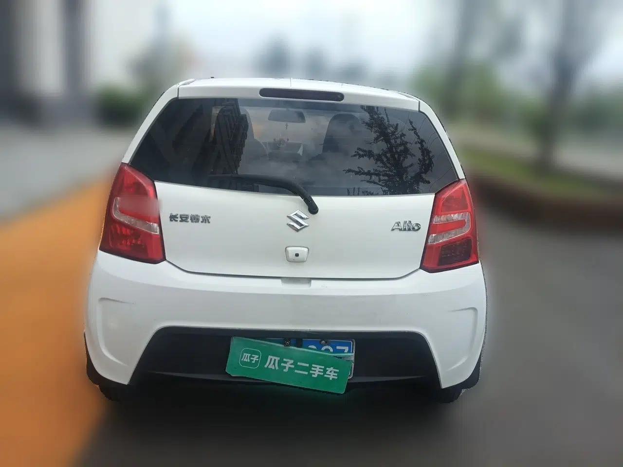 Suzuki Alto 2015 1.0L Manual Limited Edition — миниатюра 5