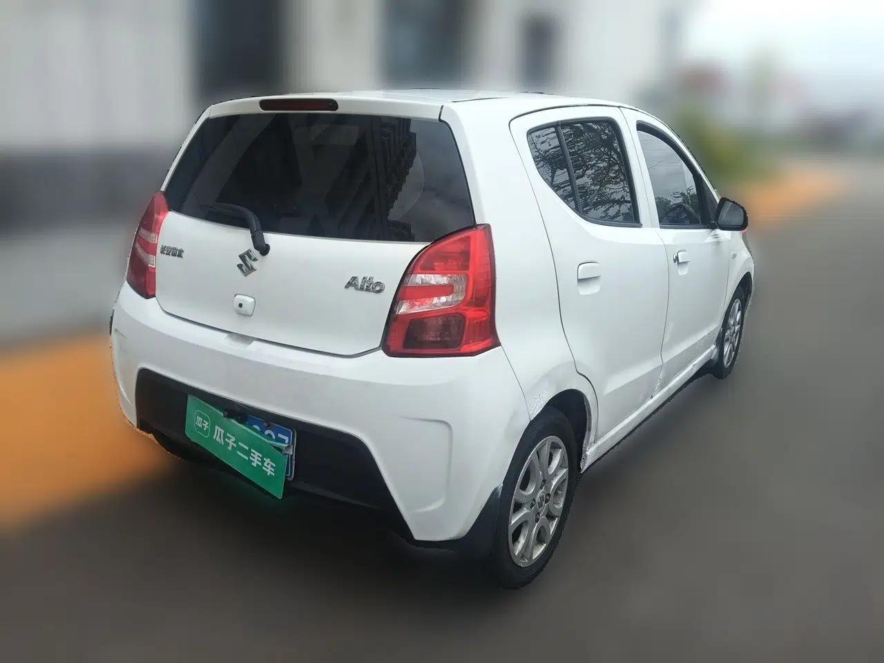 Suzuki Alto 2015 1.0L Manual Limited Edition — миниатюра 6