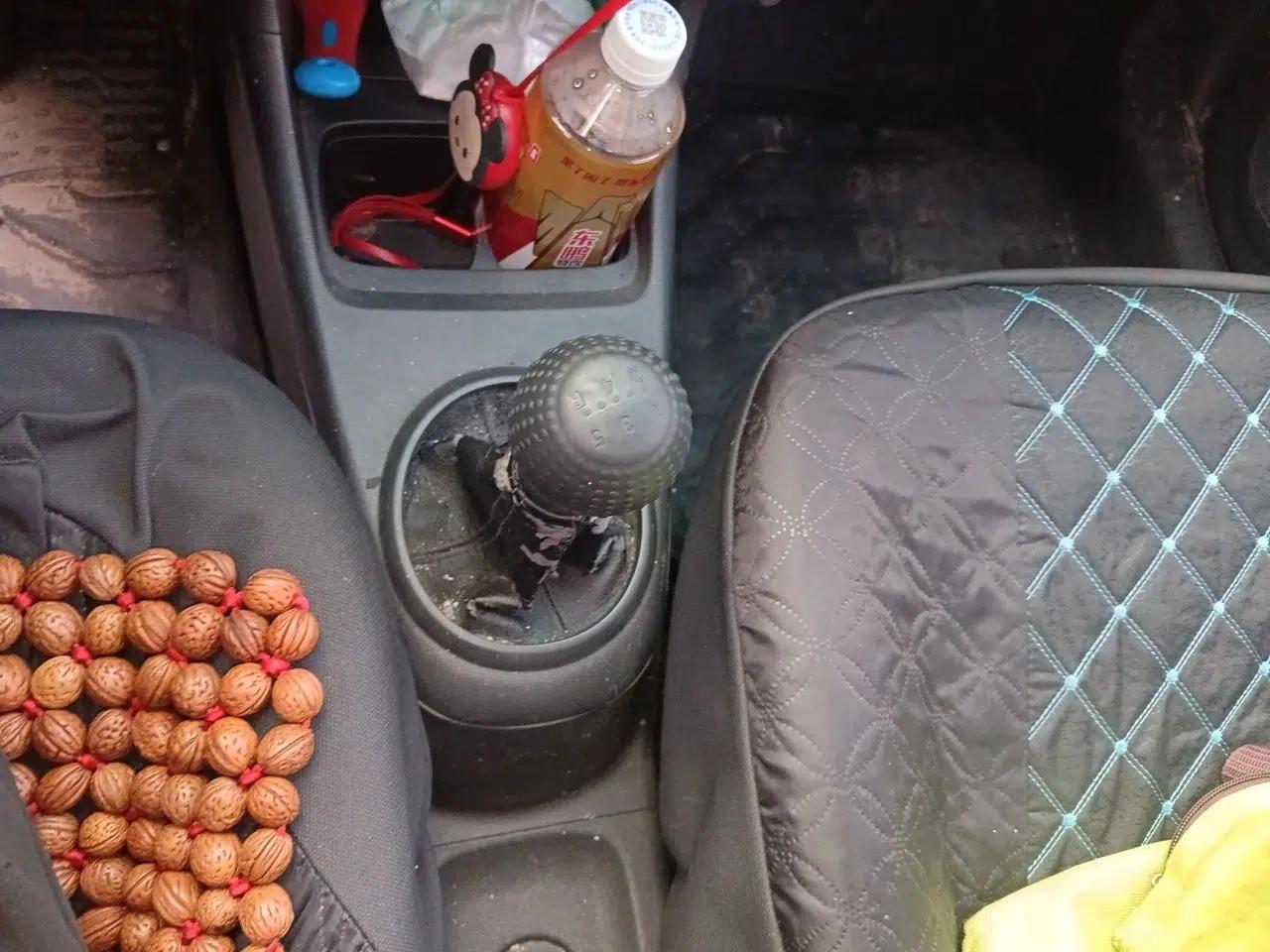 Suzuki Alto 2013 1.0L Manual Utility Model — миниатюра 14