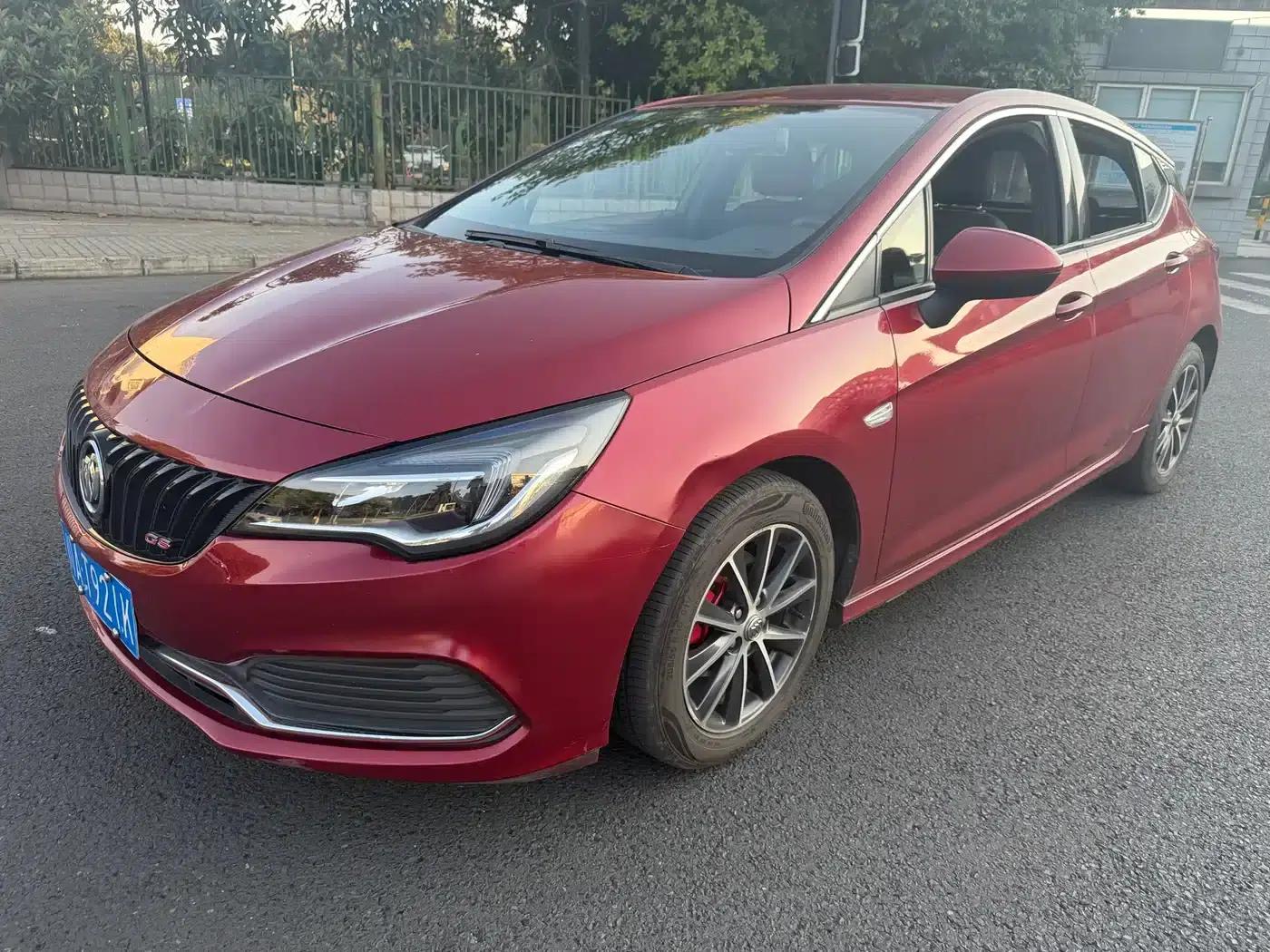 Buick Verano 2016 Hatchback GS 20T Dual-Clutch Sport — миниатюра 1