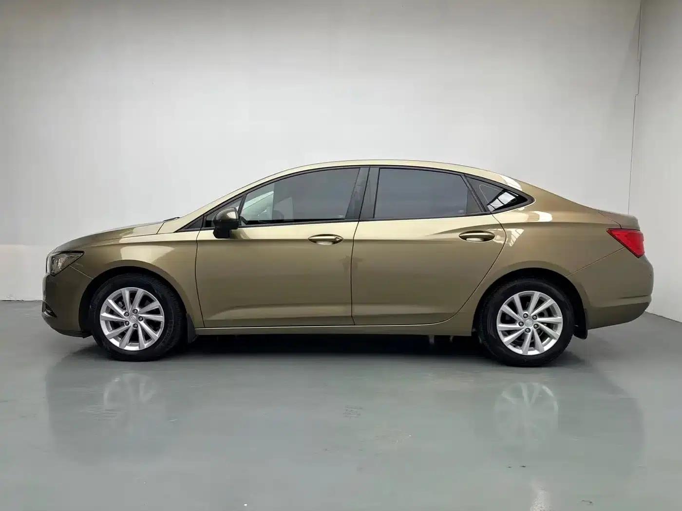 Buick Verano 2017 Sedan 15S Automatic Leading Edition — миниатюра 3