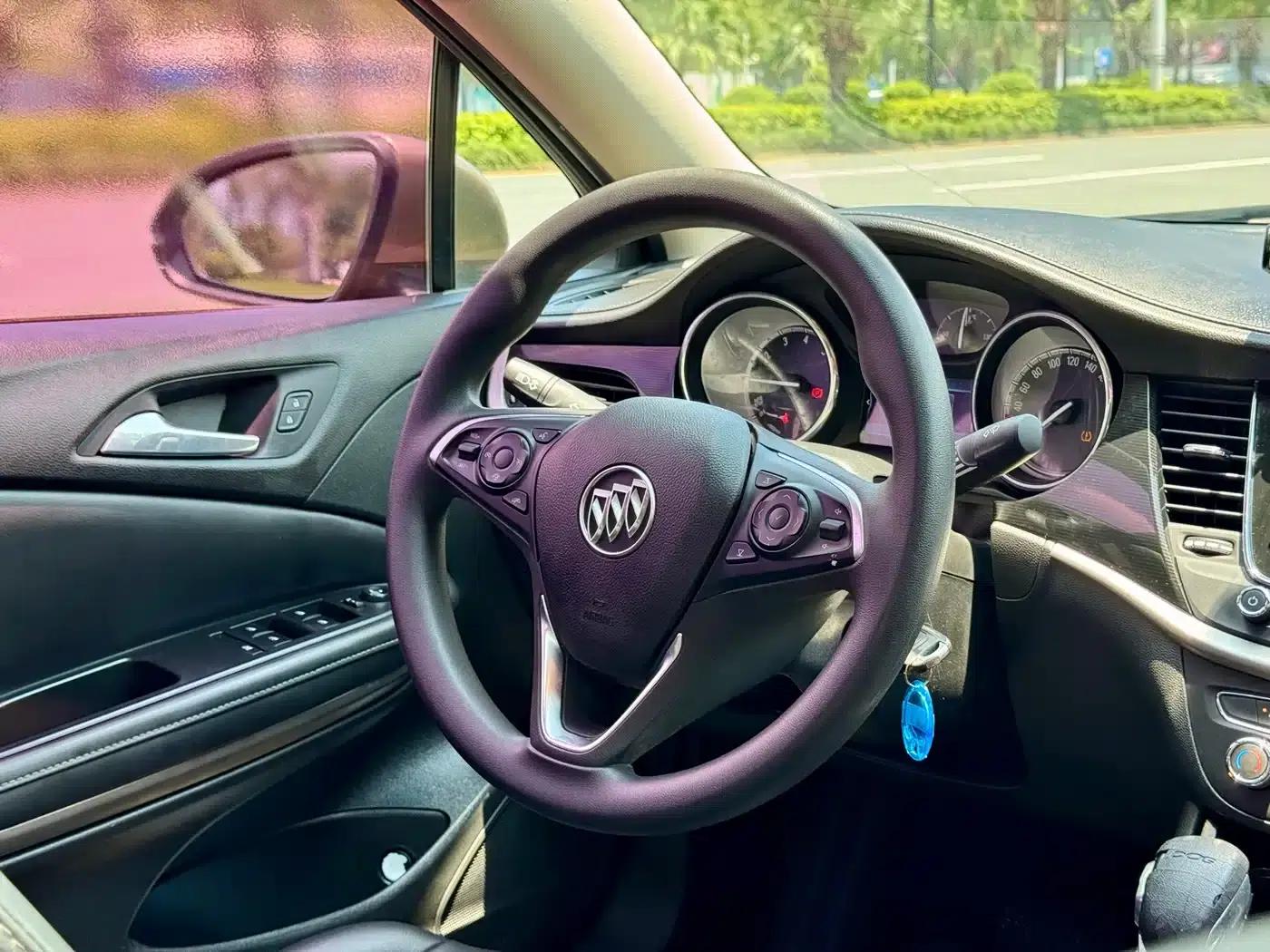 Buick Verano 2017 Sedan 20T Dual-Clutch Leading Edition — миниатюра 20