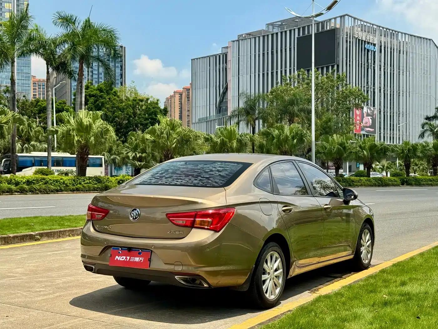 Buick Verano 2017 Sedan 20T Dual-Clutch Leading Edition — миниатюра 9