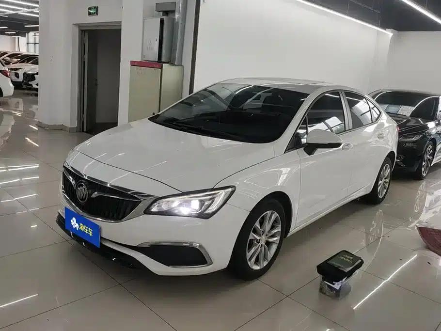 Buick Verano 2019 Sedan 20T Dual-Clutch Leading Edition — миниатюра 1
