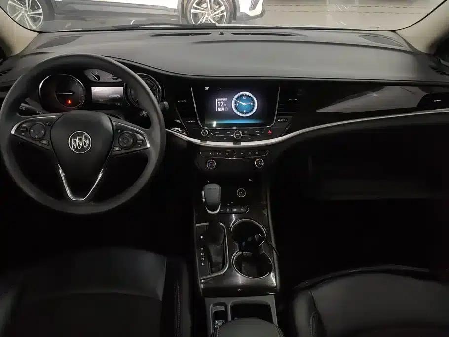 Buick Verano 2019 Sedan 20T Dual-Clutch Leading Edition — миниатюра 12