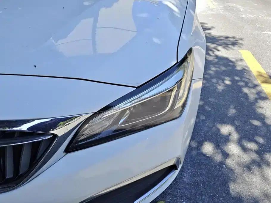 Buick Verano 2019 Sedan 20T Dual-Clutch Leading Edition — миниатюра 5