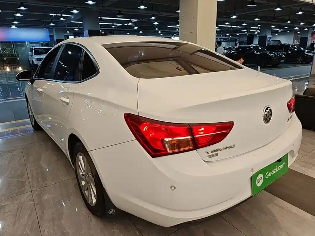 Buick Verano 2017 Sedan 15S Automatic Leading Edition — миниатюра 5