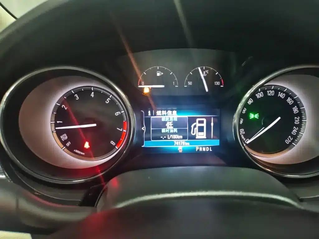 Buick Verano 2017 Sedan 15S Automatic Leading Edition — миниатюра 12