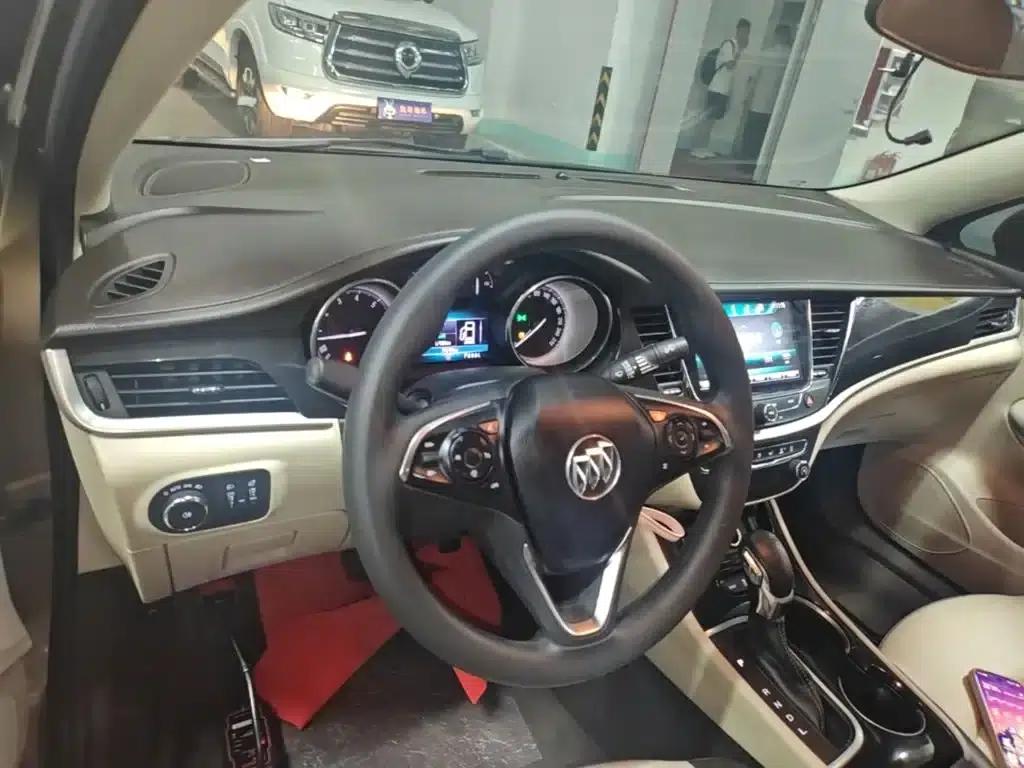 Buick Verano 2017 Sedan 15S Automatic Leading Edition — миниатюра 10