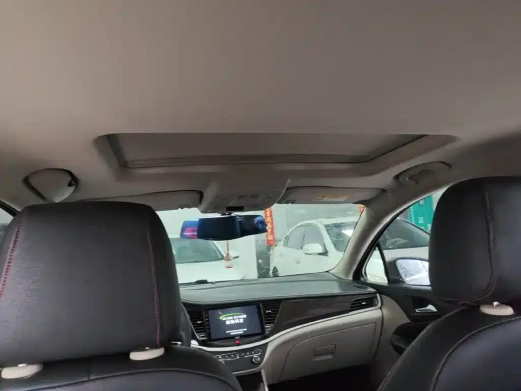 Buick Verano 2018 Sedan 15S Automatic Entry-Level — миниатюра 18