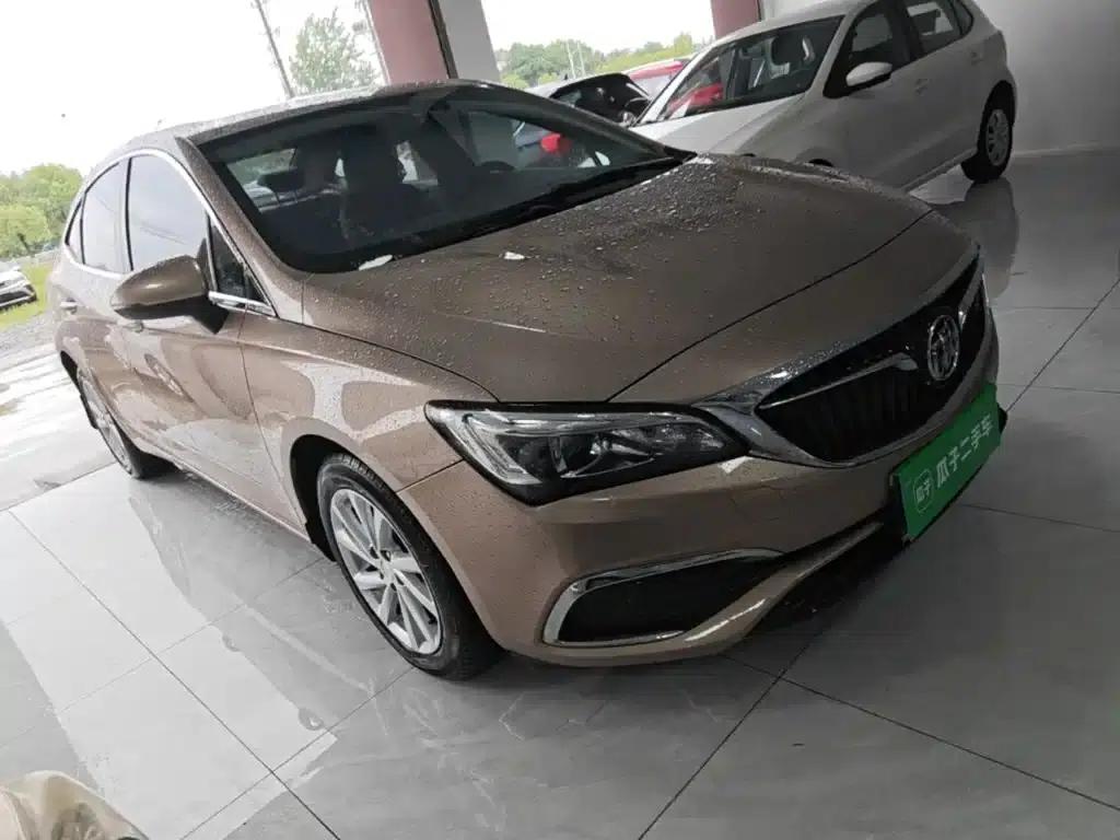 Buick Verano 2018 Sedan 15S Automatic Entry-Level — миниатюра 4