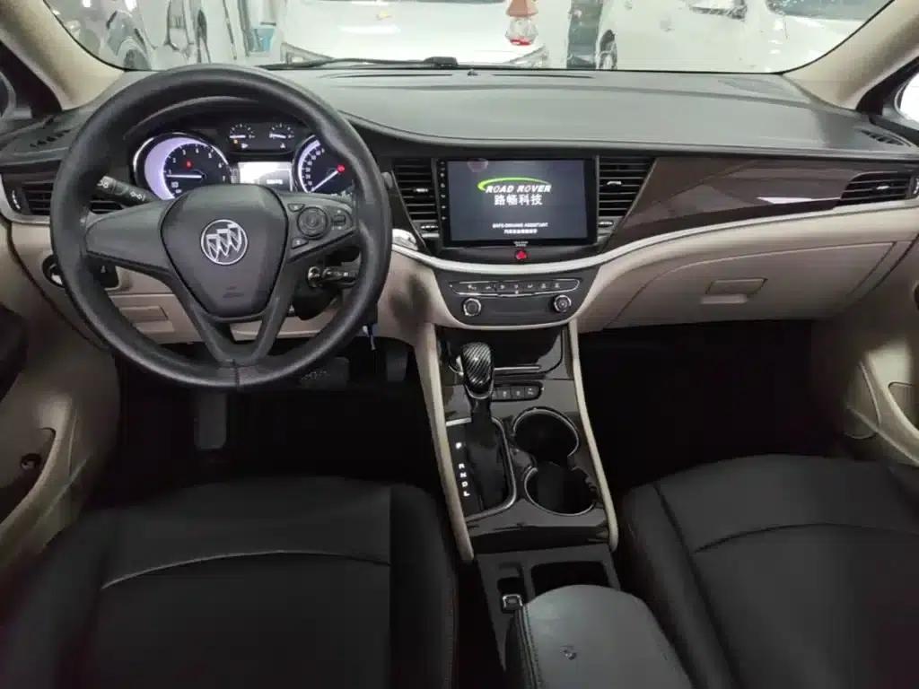 Buick Verano 2018 Sedan 15S Automatic Entry-Level — миниатюра 10