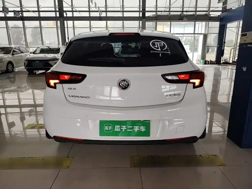 Buick Verano 2018 Hatchback 15S Automatic Leading Edition — миниатюра 6