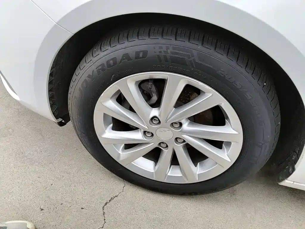 Buick Verano 2019 Sedan 15S Automatic Leading Edition — миниатюра 23