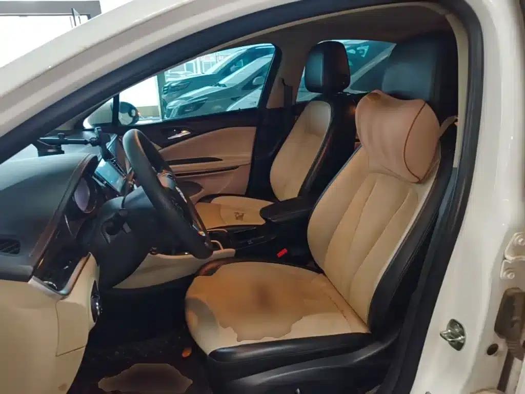 Buick Verano 2019 Sedan 15S Automatic Leading Edition — миниатюра 15