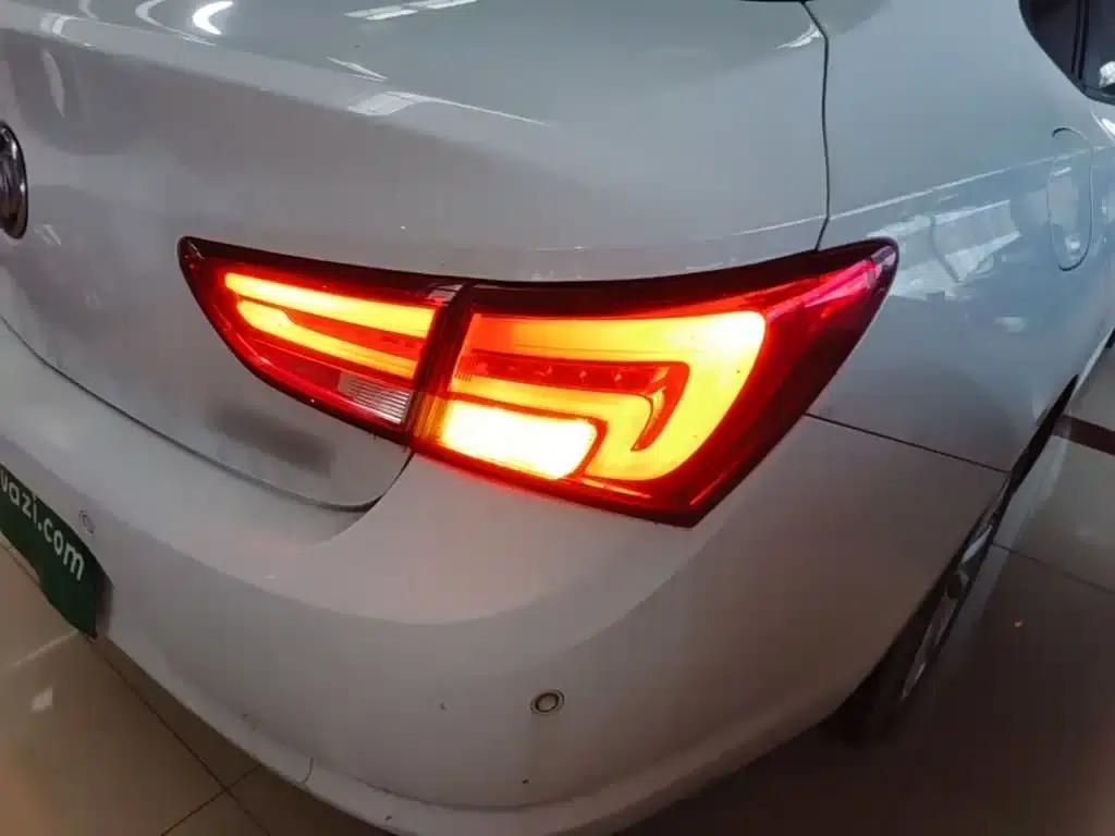 Buick Verano 2019 Sedan 15S Automatic Leading Edition — миниатюра 8