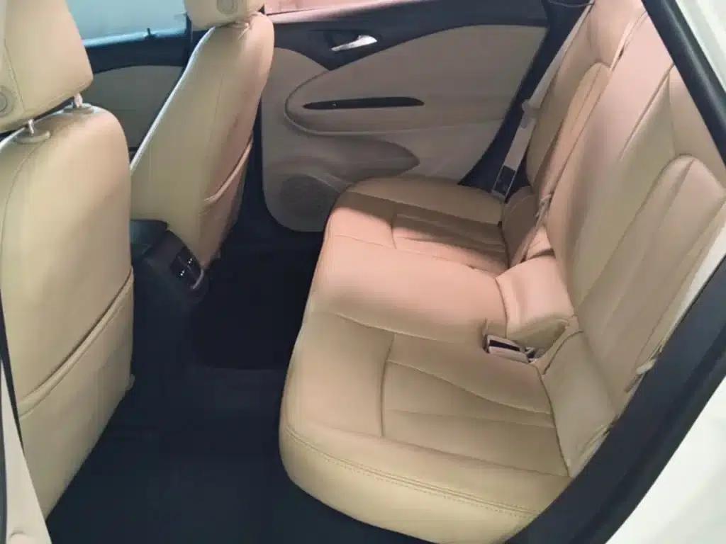 Buick Verano 2018 Sedan 15S Automatic Entry-Level — миниатюра 17