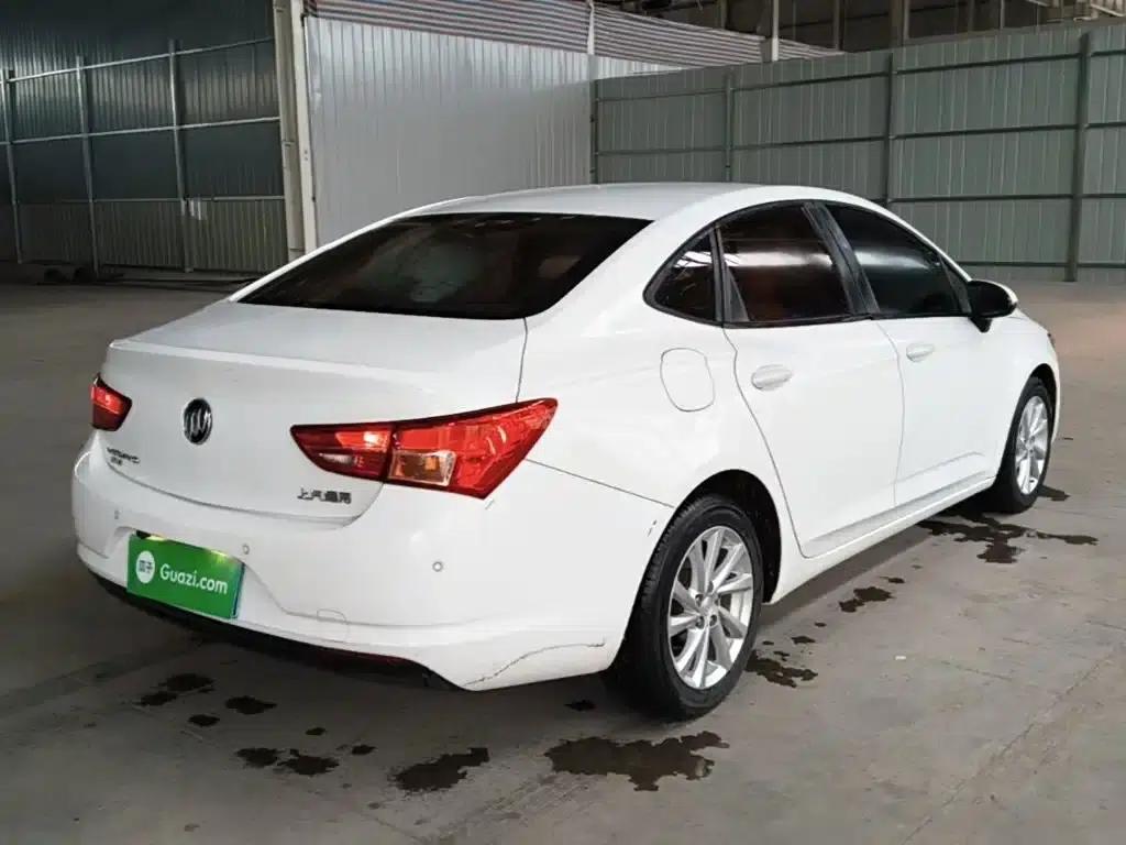 Buick Verano 2018 Sedan 15S Automatic Entry-Level — миниатюра 7