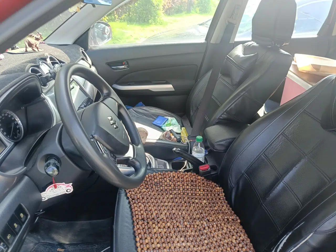 Suzuki Vitara 2016 1.6L Manual Two-Wheel Drive Entry-Level Trim — миниатюра 15