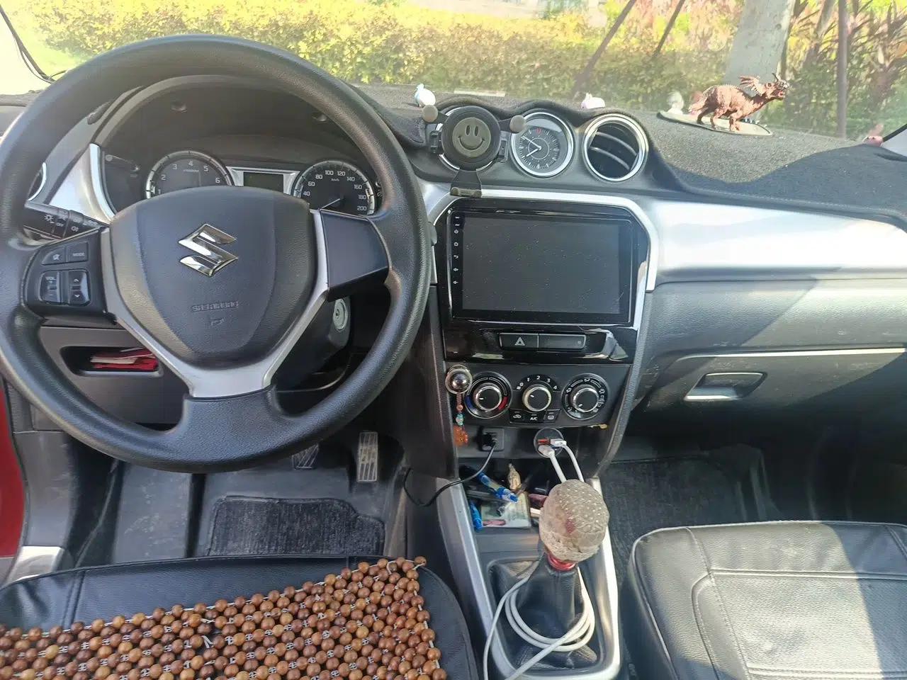 Suzuki Vitara 2016 1.6L Manual Two-Wheel Drive Entry-Level Trim — миниатюра 9