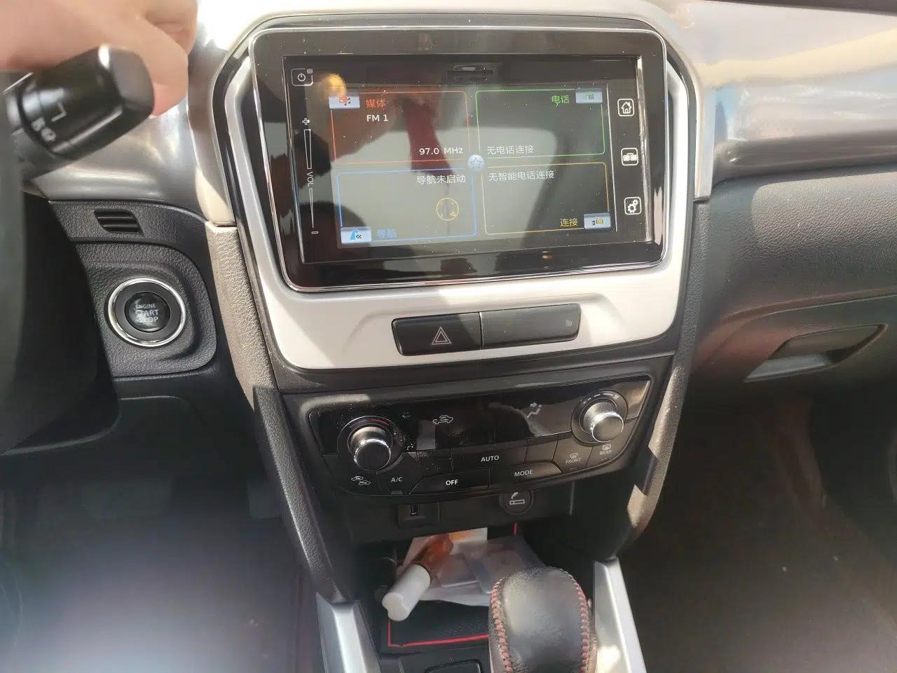 Suzuki Vitara 2016 1.4T Automatic 4x4 Flagship Model — миниатюра 13