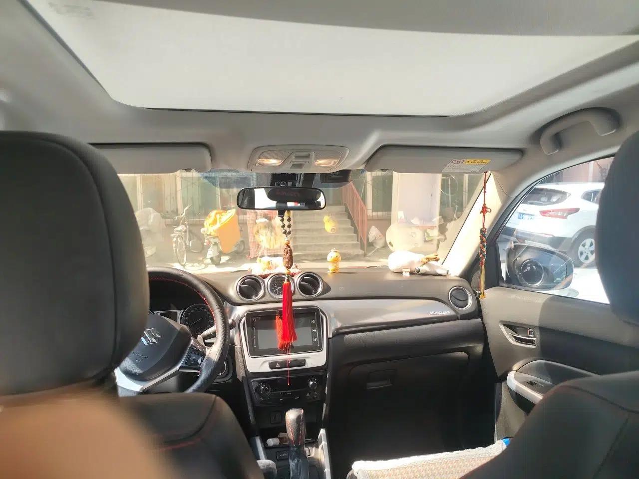 Suzuki Vitara 2016 1.4T Automatic 4x4 Flagship Model — миниатюра 18