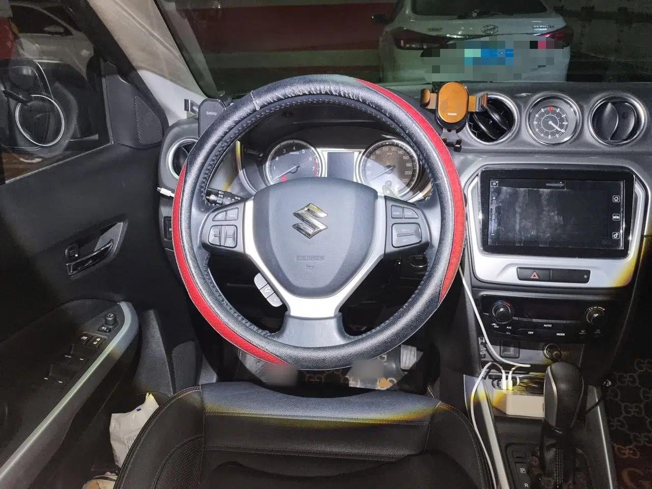 Suzuki Vitara 2016 1.4T Automatic Two-Wheel Drive Luxury Version — миниатюра 10