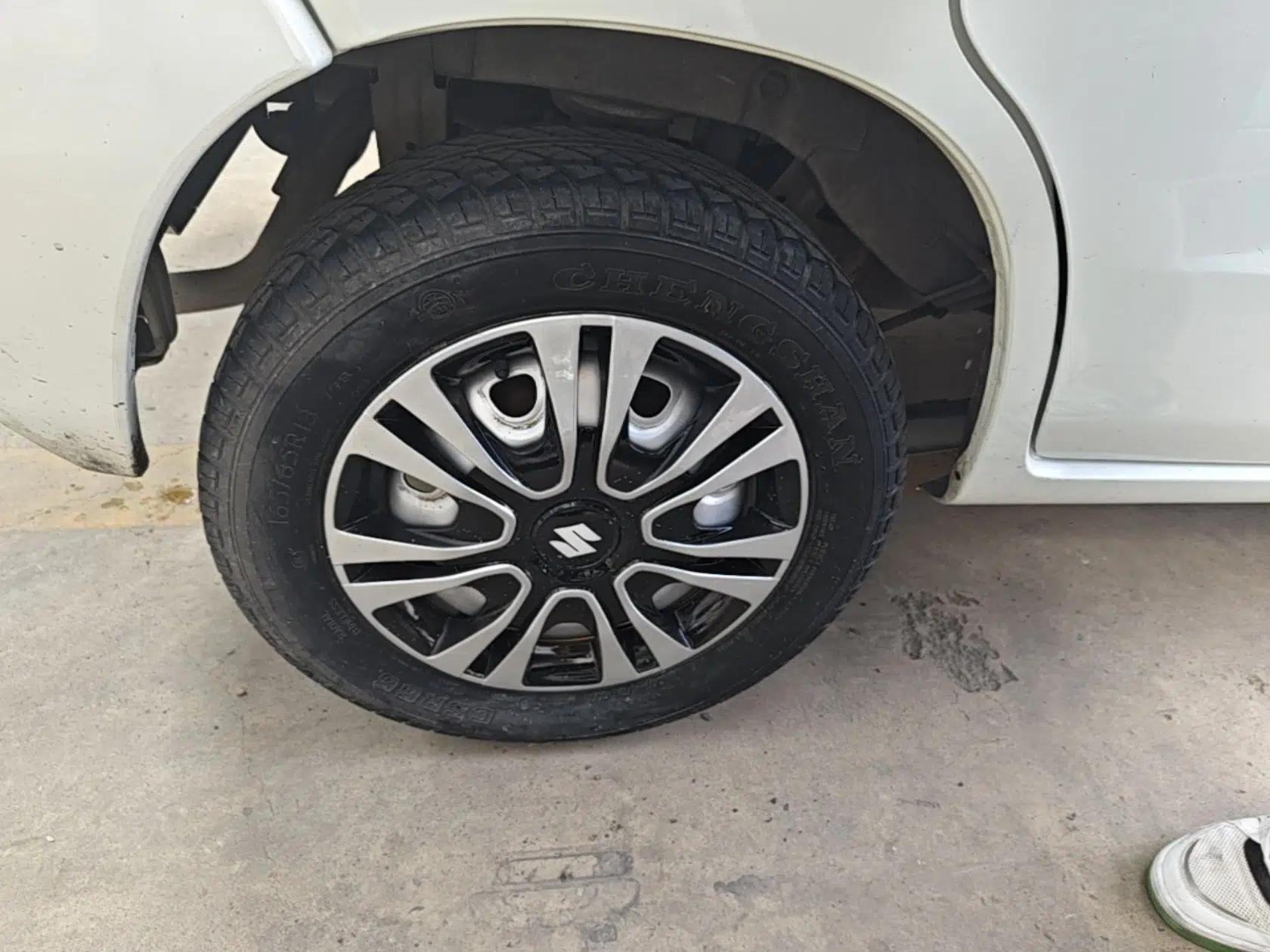 Suzuki Wagon R 2016 1.4L Manual Value Model — миниатюра 11
