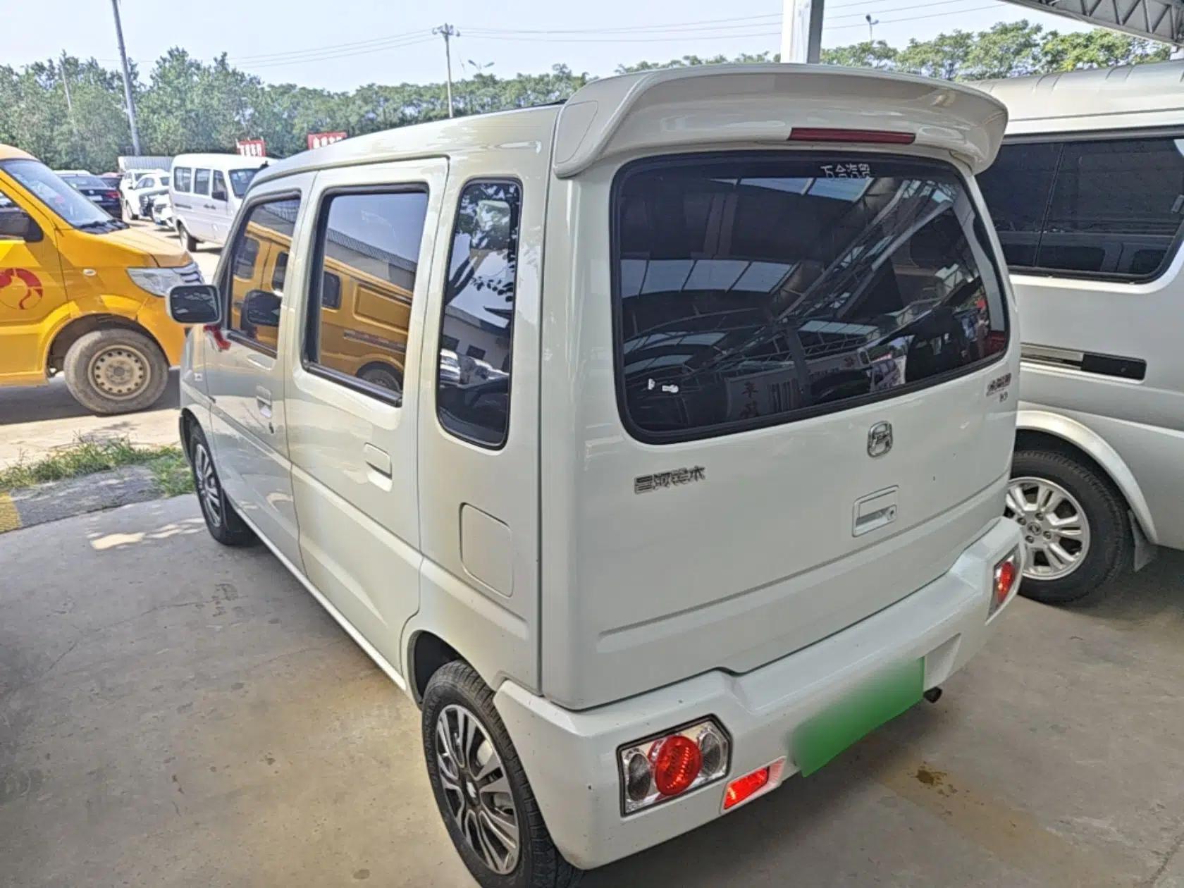 Suzuki Wagon R 2016 1.4L Manual Value Model — миниатюра 4