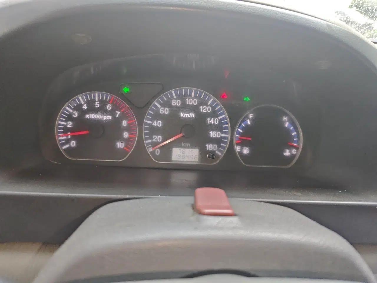 Suzuki Wagon R 2015 1.0L Manual Comfort Model — миниатюра 11