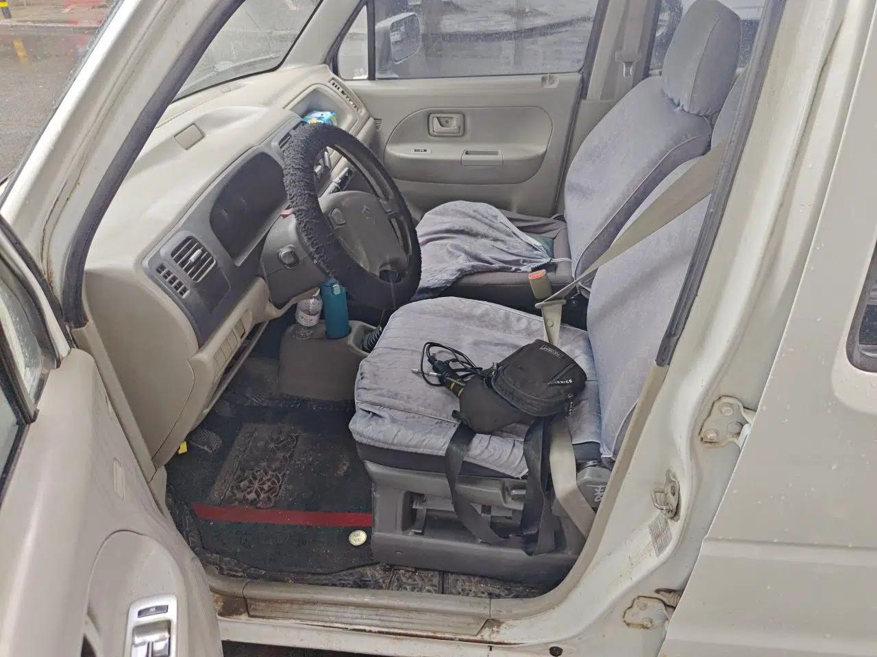 Suzuki Wagon R 2015 1.0L Manual Comfort Model — миниатюра 15